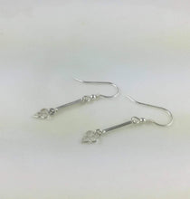 Load image into Gallery viewer, Sterling Silver 925 Solid Dash Earrings with trefoil
