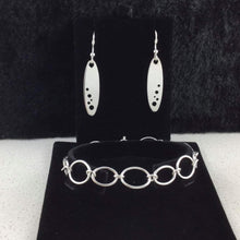 Load image into Gallery viewer, Quiet Moments Sterling Silver 925 drop Earrings
